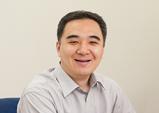 社員紹介システムエンジニア
