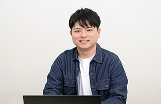 社員紹介システムエンジニア